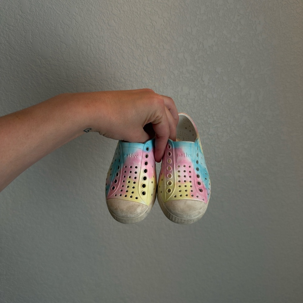 Native Shoes Kids Tie-Dye Slip-On Water Shoes - Pink Blue Yellow - Picture 6 of 6